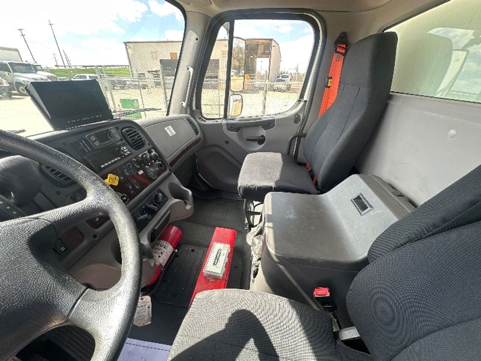 Medium Duty Box Truck-Light and Medium Duty Trucks-Freightliner-2019-M2-Waxahachie-TX-225,737\n\t\tmiles-$ 30,250 - Image 19