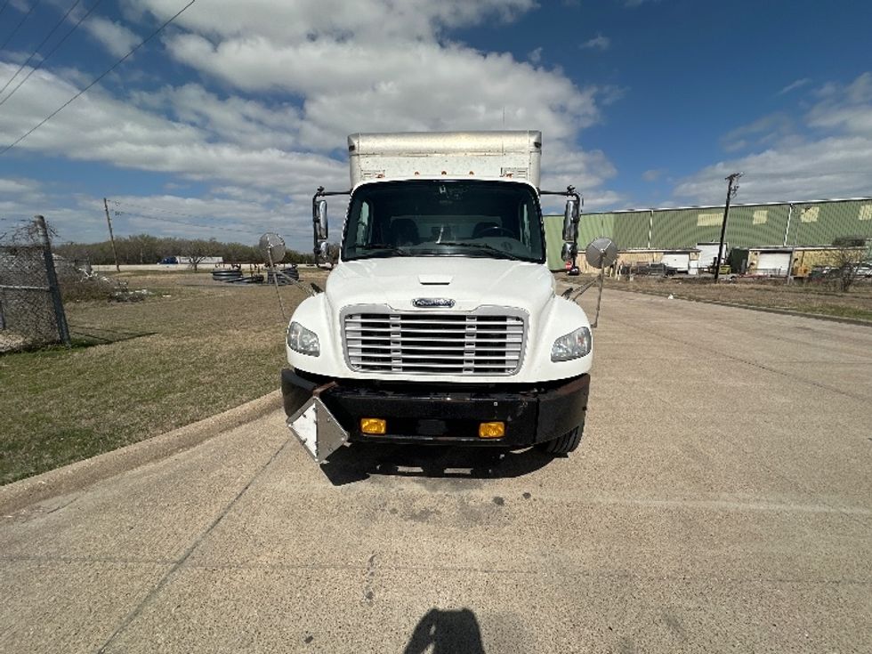 Medium Duty Box Truck-Light and Medium Duty Trucks-Freightliner-2019-M2-Waxahachie-TX-225,737\n\t\tmiles-$ 30,250 - Image 2
