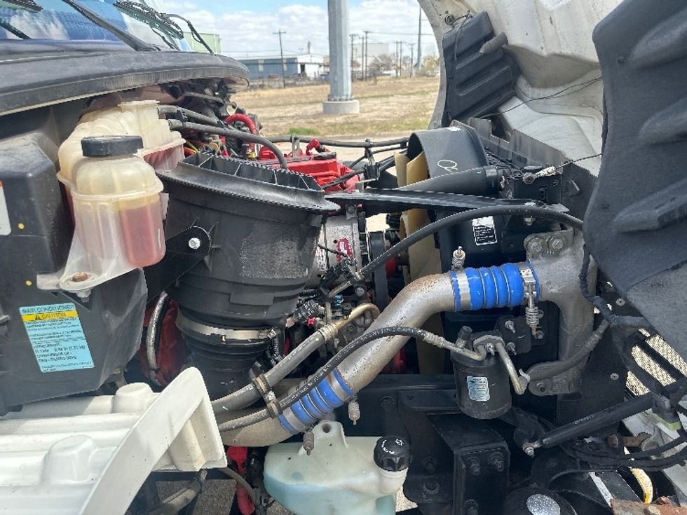 Medium Duty Box Truck-Light and Medium Duty Trucks-Freightliner-2019-M2-Waxahachie-TX-225,737\n\t\tmiles-$ 30,250 - Image 24