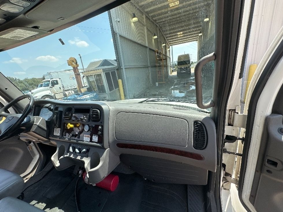 Medium Duty Box Truck-Light and Medium Duty Trucks-Freightliner-2019-M2-Waxahachie-TX-324,756\n\t\tmiles-$ 26,000 - Image 21