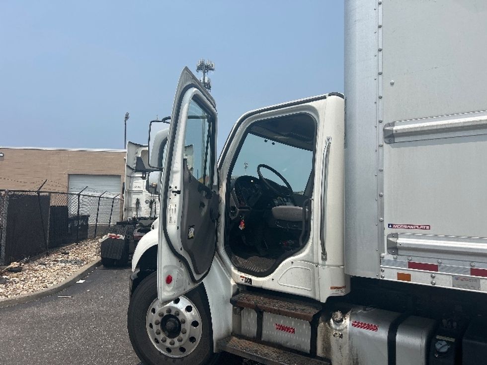 Medium Duty Box Truck-Light and Medium Duty Trucks-Freightliner-2019-M2-West Babylon-NY-107,022\n\t\tmiles-$ 58,000 - Image 16