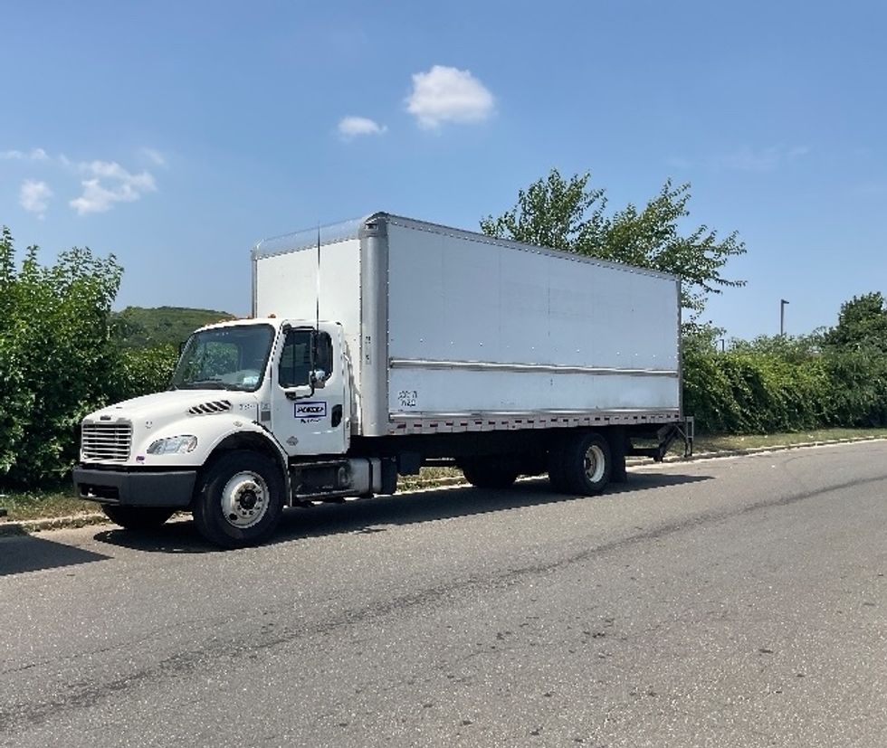Medium Duty Box Truck-Light and Medium Duty Trucks-Freightliner-2019-M2-West Babylon-NY-141,847\n\t\tmiles-$ 53,500 - Image 1