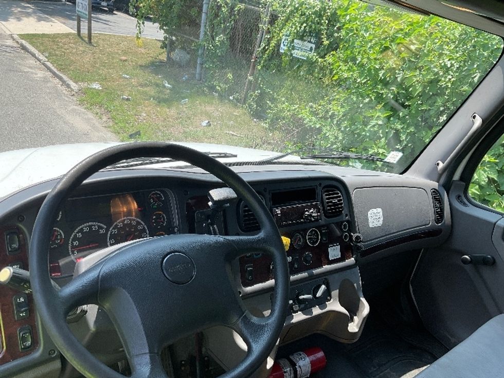 Medium Duty Box Truck-Light and Medium Duty Trucks-Freightliner-2019-M2-West Babylon-NY-141,847\n\t\tmiles-$ 53,500 - Image 17