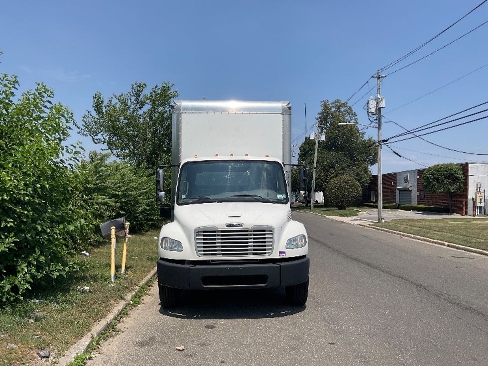 Medium Duty Box Truck-Light and Medium Duty Trucks-Freightliner-2019-M2-West Babylon-NY-141,847\n\t\tmiles-$ 53,500 - Image 2