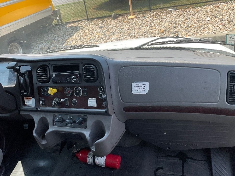 Medium Duty Box Truck-Light and Medium Duty Trucks-Freightliner-2019-M2-West Babylon-NY-141,847\n\t\tmiles-$ 53,500 - Image 20