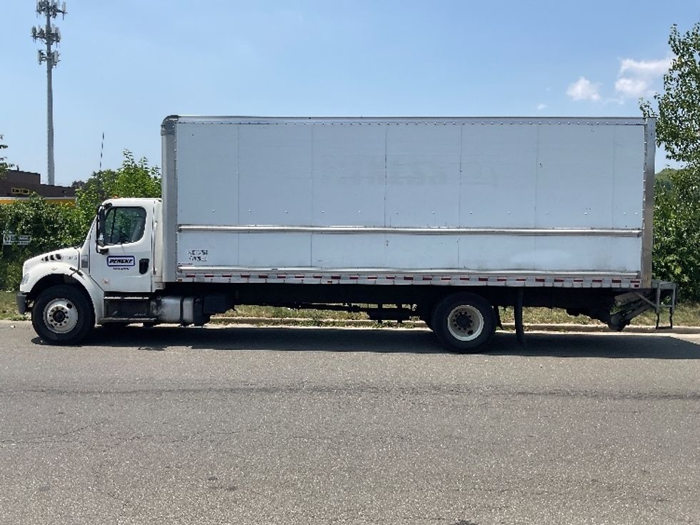 Medium Duty Box Truck-Light and Medium Duty Trucks-Freightliner-2019-M2-West Babylon-NY-141,847\n\t\tmiles-$ 53,500 - Image 3