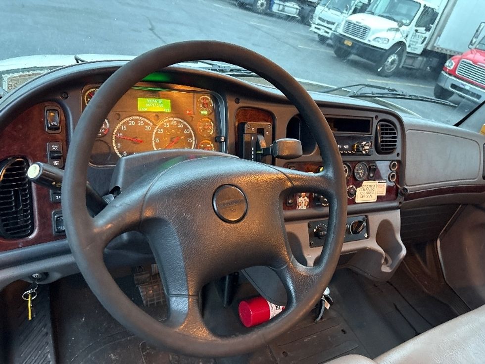 Medium Duty Box Truck-Light and Medium Duty Trucks-Freightliner-2019-M2-West Babylon-NY-147,718\n\t\tmiles-$ 62,250 - Image 17