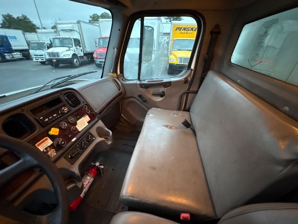 Medium Duty Box Truck-Light and Medium Duty Trucks-Freightliner-2019-M2-West Babylon-NY-147,718\n\t\tmiles-$ 62,250 - Image 19