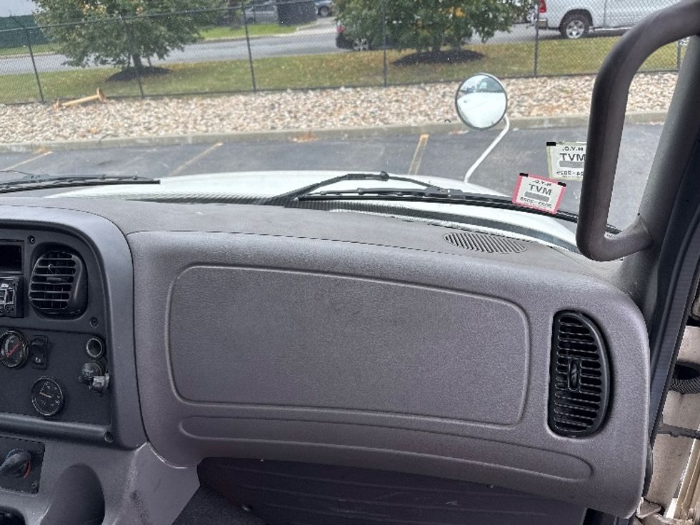 Medium Duty Box Truck-Light and Medium Duty Trucks-Freightliner-2019-M2-West Babylon-NY-219,123\n\t\tmiles-$ 32,750 - Image 21