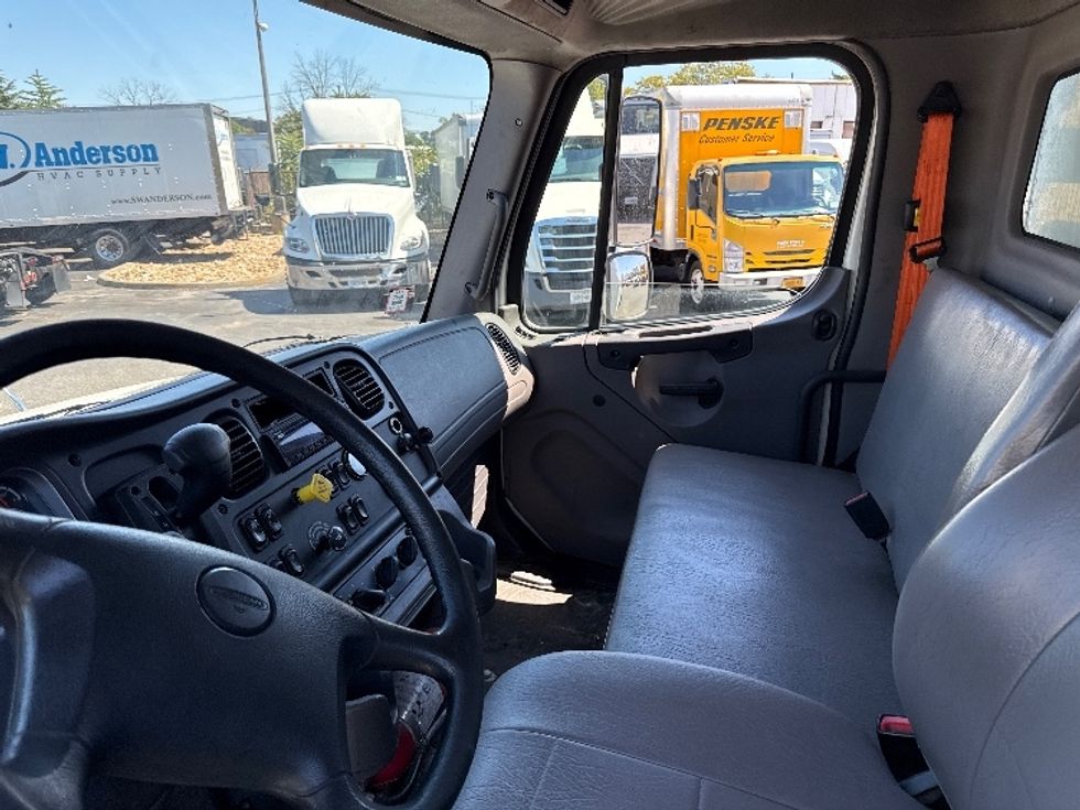Medium Duty Box Truck-Light and Medium Duty Trucks-Freightliner-2019-M2-West Babylon-NY-233,971\n\t\tmiles-$ 30,250 - Image 19
