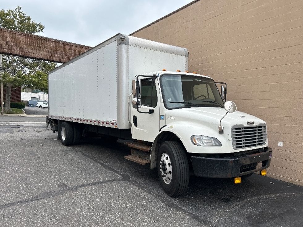 Medium Duty Box Truck-Light and Medium Duty Trucks-Freightliner-2019-M2-West Babylon-NY-237,910\n\t\tmiles-$ 29,750 - Image 1