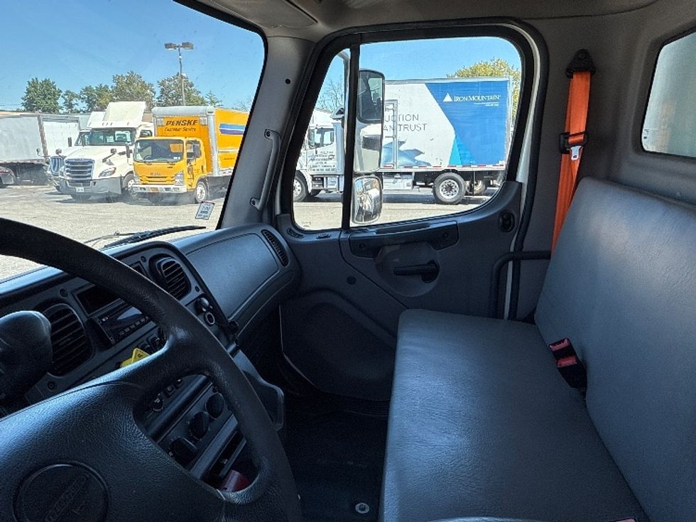 Medium Duty Box Truck-Light and Medium Duty Trucks-Freightliner-2019-M2-West Babylon-NY-271,570\n\t\tmiles-$ 25,000 - Image 19