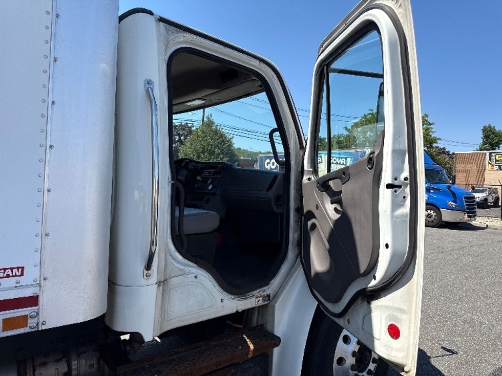 Medium Duty Box Truck-Light and Medium Duty Trucks-Freightliner-2019-M2-West Babylon-NY-271,570\n\t\tmiles-$ 25,000 - Image 20