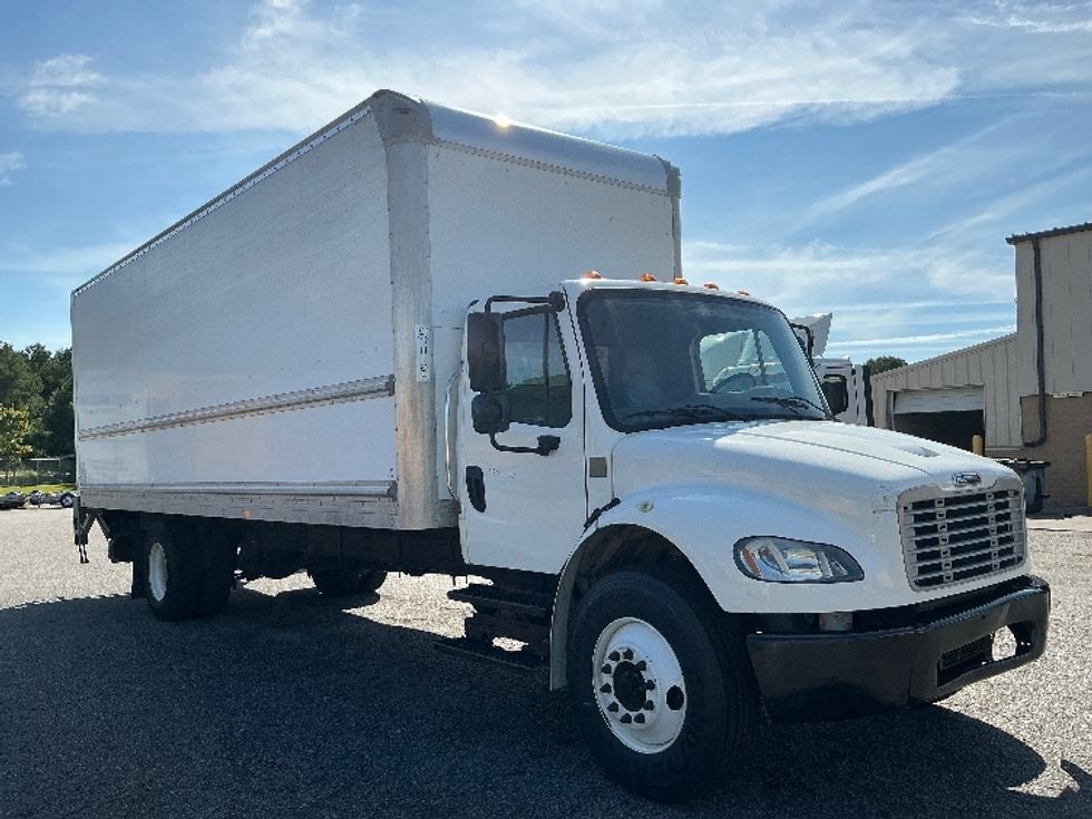Medium Duty Box Truck-Light and Medium Duty Trucks-Freightliner-2019-M2-West Columbia-SC-139,235\n\t\tmiles-$ 58,750 - Image 1