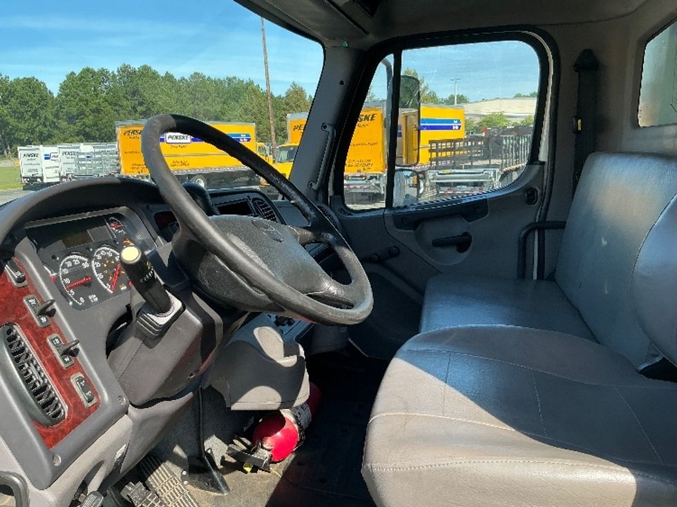 Medium Duty Box Truck-Light and Medium Duty Trucks-Freightliner-2019-M2-West Columbia-SC-139,235\n\t\tmiles-$ 58,750 - Image 13