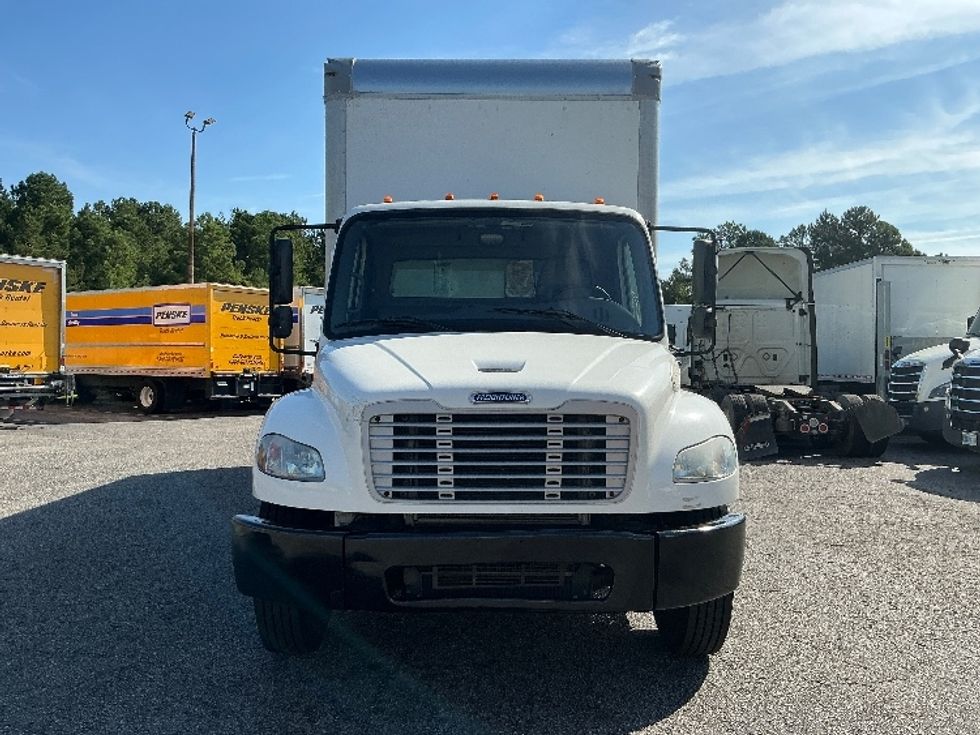 Medium Duty Box Truck-Light and Medium Duty Trucks-Freightliner-2019-M2-West Columbia-SC-139,235\n\t\tmiles-$ 58,750 - Image 2