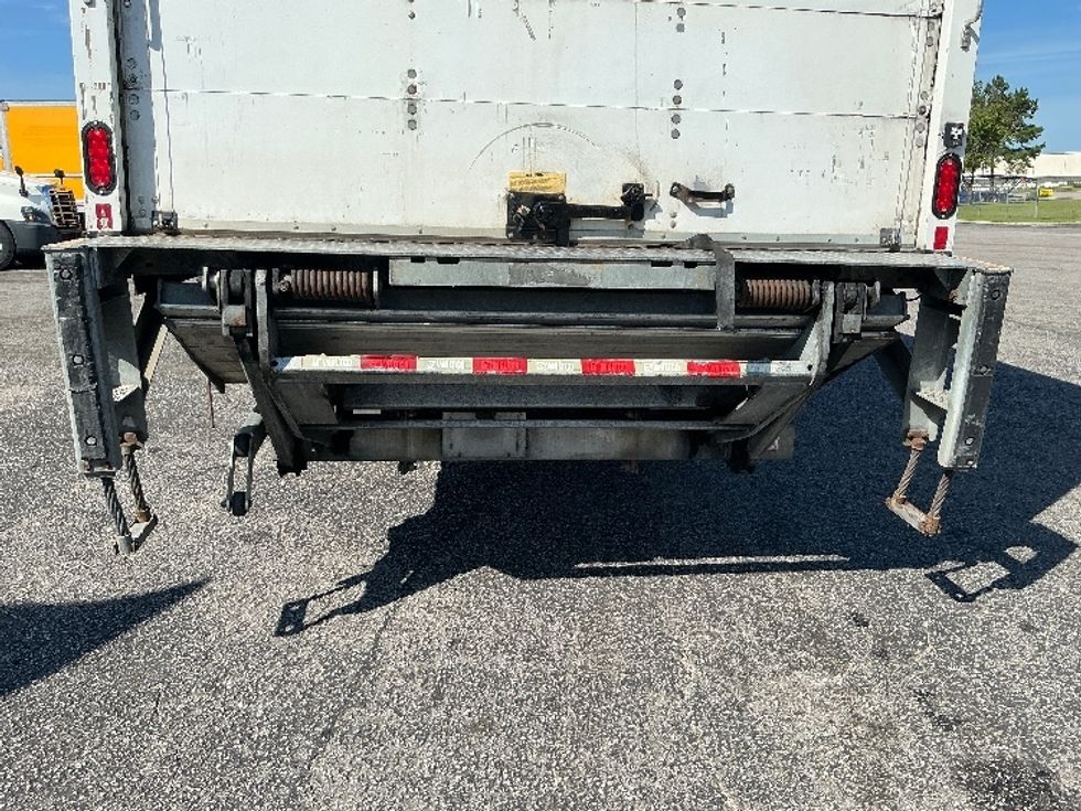 Medium Duty Box Truck-Light and Medium Duty Trucks-Freightliner-2019-M2-West Columbia-SC-139,235\n\t\tmiles-$ 58,750 - Image 23