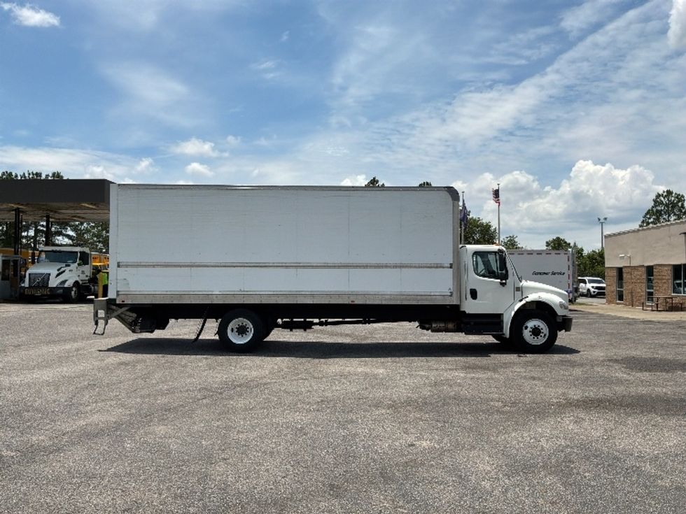 Medium Duty Box Truck-Light and Medium Duty Trucks-Freightliner-2019-M2-West Columbia-SC-169,041\n\t\tmiles-$ 54,500 - Image 15