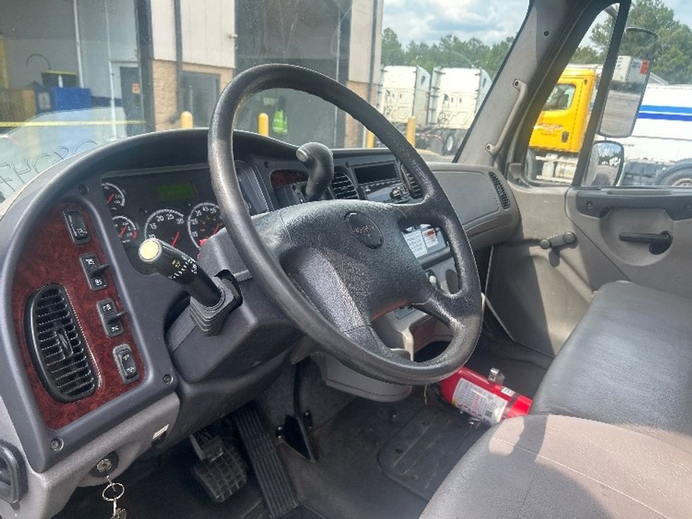 Medium Duty Box Truck-Light and Medium Duty Trucks-Freightliner-2019-M2-West Columbia-SC-169,041\n\t\tmiles-$ 54,500 - Image 17