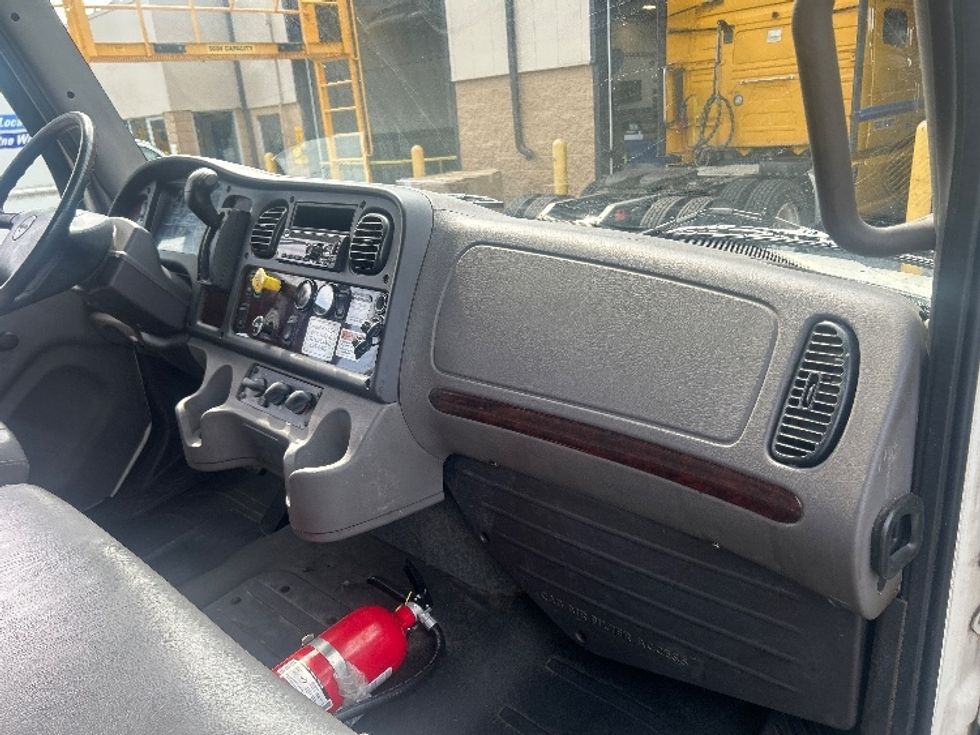 Medium Duty Box Truck-Light and Medium Duty Trucks-Freightliner-2019-M2-West Columbia-SC-169,041\n\t\tmiles-$ 54,500 - Image 21