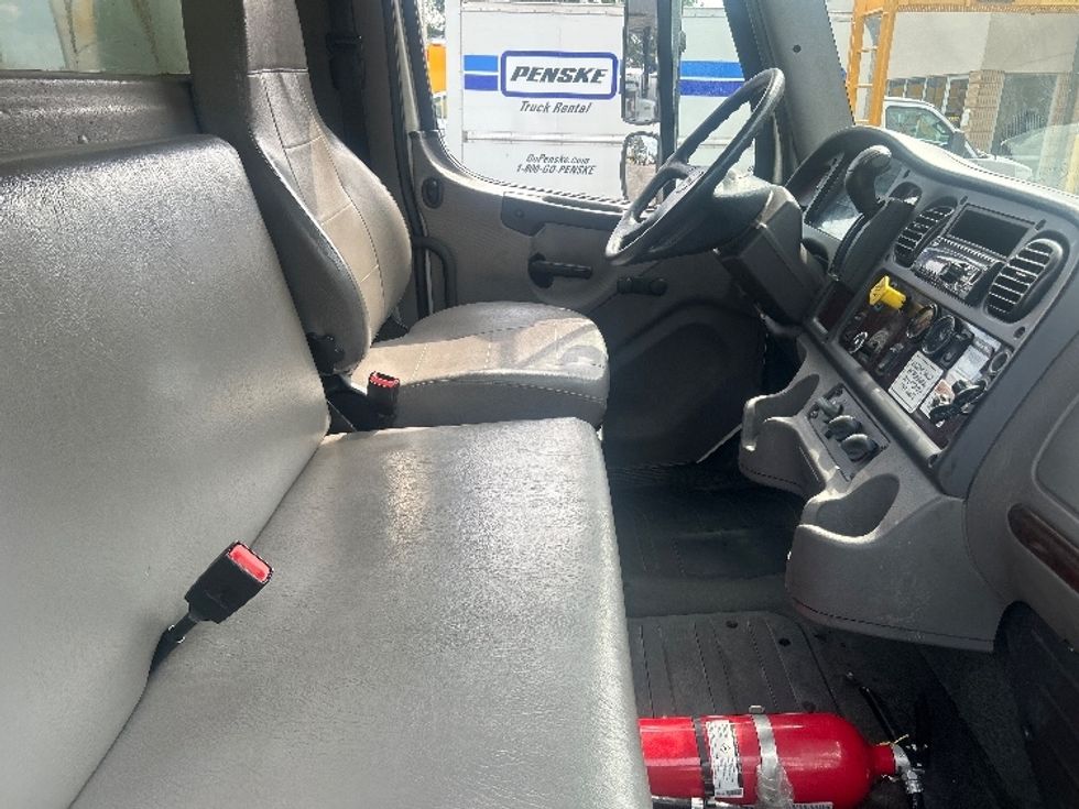 Medium Duty Box Truck-Light and Medium Duty Trucks-Freightliner-2019-M2-West Columbia-SC-169,041\n\t\tmiles-$ 54,500 - Image 22