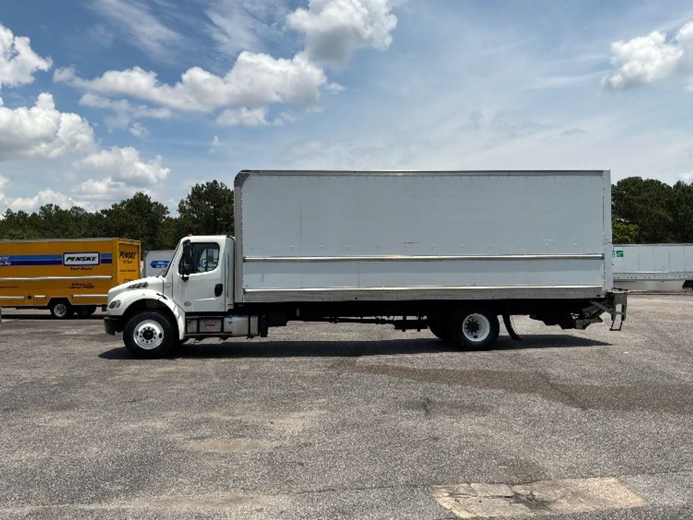 Medium Duty Box Truck-Light and Medium Duty Trucks-Freightliner-2019-M2-West Columbia-SC-169,041\n\t\tmiles-$ 54,500 - Image 4