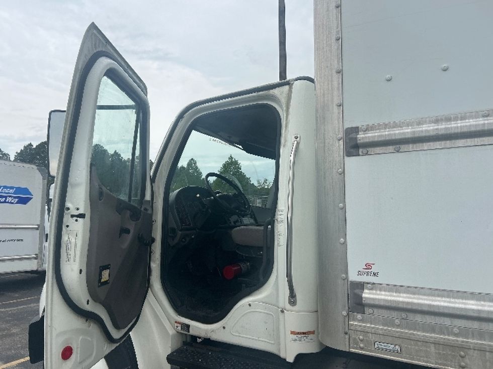 Medium Duty Box Truck-Light and Medium Duty Trucks-Freightliner-2019-M2-West Columbia-SC-181,129\n\t\tmiles-$ 52,000 - Image 16
