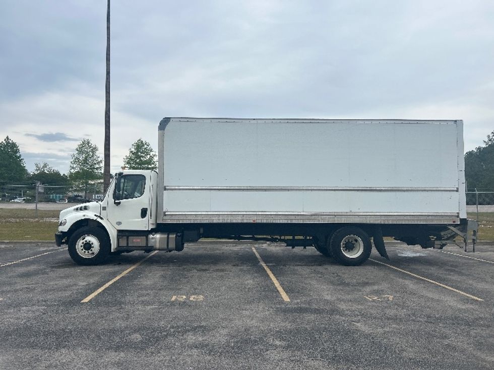 Medium Duty Box Truck-Light and Medium Duty Trucks-Freightliner-2019-M2-West Columbia-SC-181,129\n\t\tmiles-$ 52,000 - Image 4