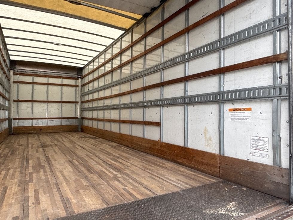 Medium Duty Box Truck-Light and Medium Duty Trucks-Freightliner-2019-M2-West Columbia-SC-181,810\n\t\tmiles-$ 51,750 - Image 12