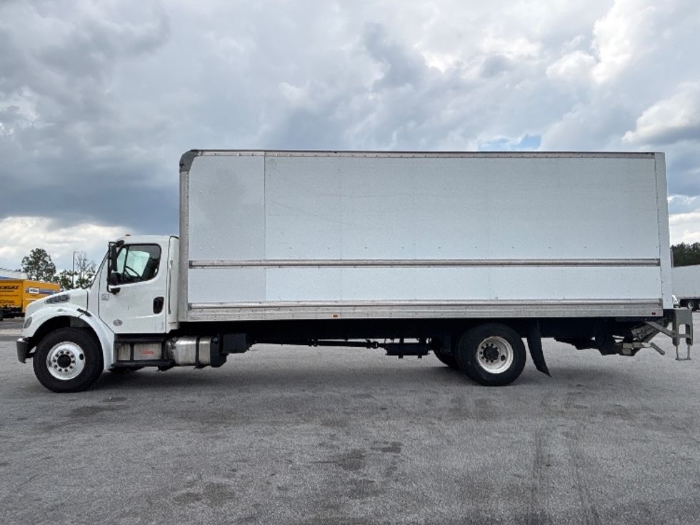Medium Duty Box Truck-Light and Medium Duty Trucks-Freightliner-2019-M2-West Columbia-SC-181,810\n\t\tmiles-$ 51,750 - Image 4