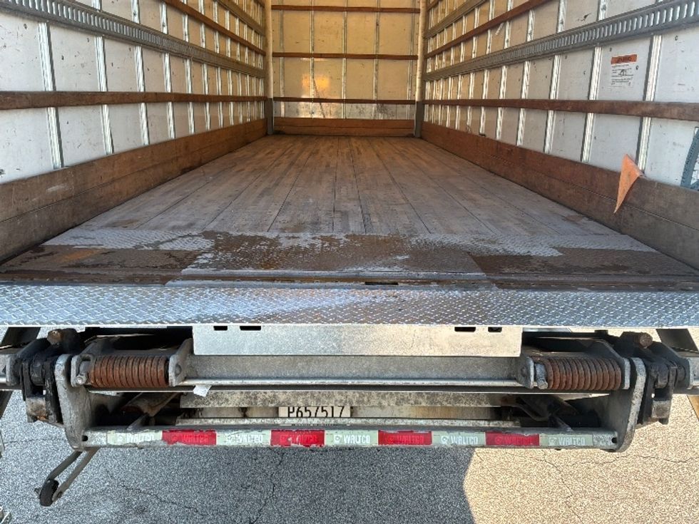 Medium Duty Box Truck-Light and Medium Duty Trucks-Freightliner-2019-M2-West Columbia-SC-188,633\n\t\tmiles-$ 58,500 - Image 10