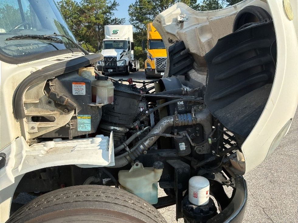 Medium Duty Box Truck-Light and Medium Duty Trucks-Freightliner-2019-M2-West Columbia-SC-188,633\n\t\tmiles-$ 58,500 - Image 23
