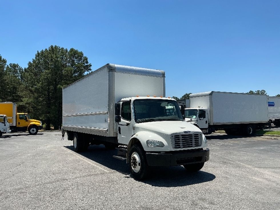 Medium Duty Box Truck-Light and Medium Duty Trucks-Freightliner-2019-M2-West Columbia-SC-207,141\n\t\tmiles-$ 48,000 - Image 1