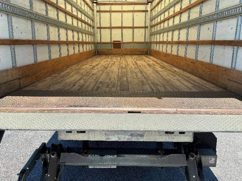 Medium Duty Box Truck-Light and Medium Duty Trucks-Freightliner-2019-M2-West Columbia-SC-207,141\n\t\tmiles-$ 48,000 - Image 10