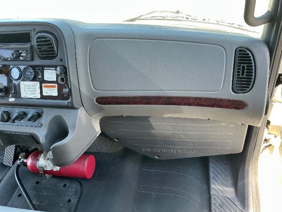 Medium Duty Box Truck-Light and Medium Duty Trucks-Freightliner-2019-M2-West Columbia-SC-207,141\n\t\tmiles-$ 48,000 - Image 21