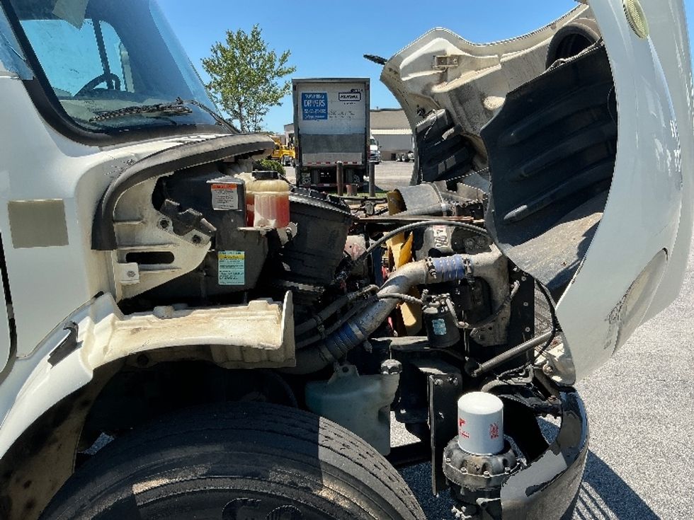 Medium Duty Box Truck-Light and Medium Duty Trucks-Freightliner-2019-M2-West Columbia-SC-207,141\n\t\tmiles-$ 48,000 - Image 23
