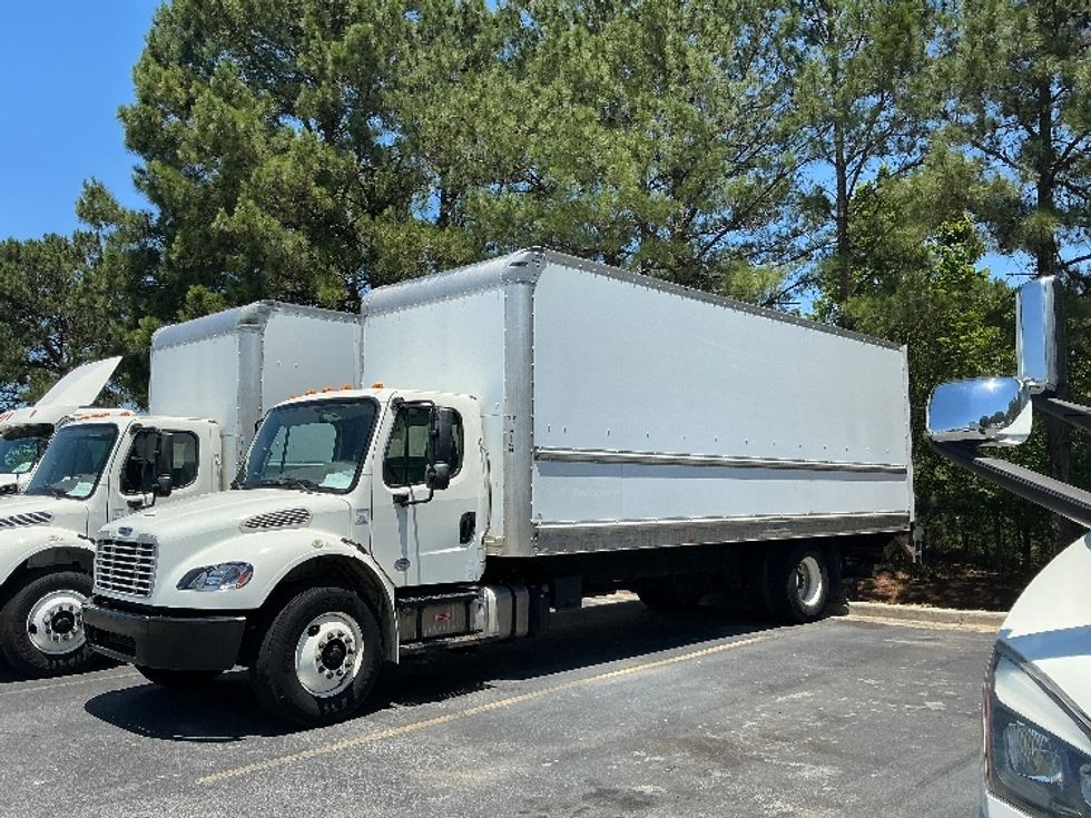 Medium Duty Box Truck-Light and Medium Duty Trucks-Freightliner-2019-M2-West Columbia-SC-207,141\n\t\tmiles-$ 48,000 - Image 4