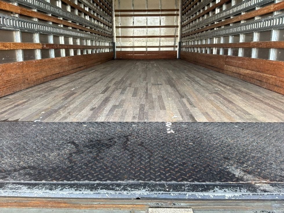 Medium Duty Box Truck-Light and Medium Duty Trucks-Freightliner-2019-M2-West Columbia-SC-237,666\n\t\tmiles-$ 39,750 - Image 9