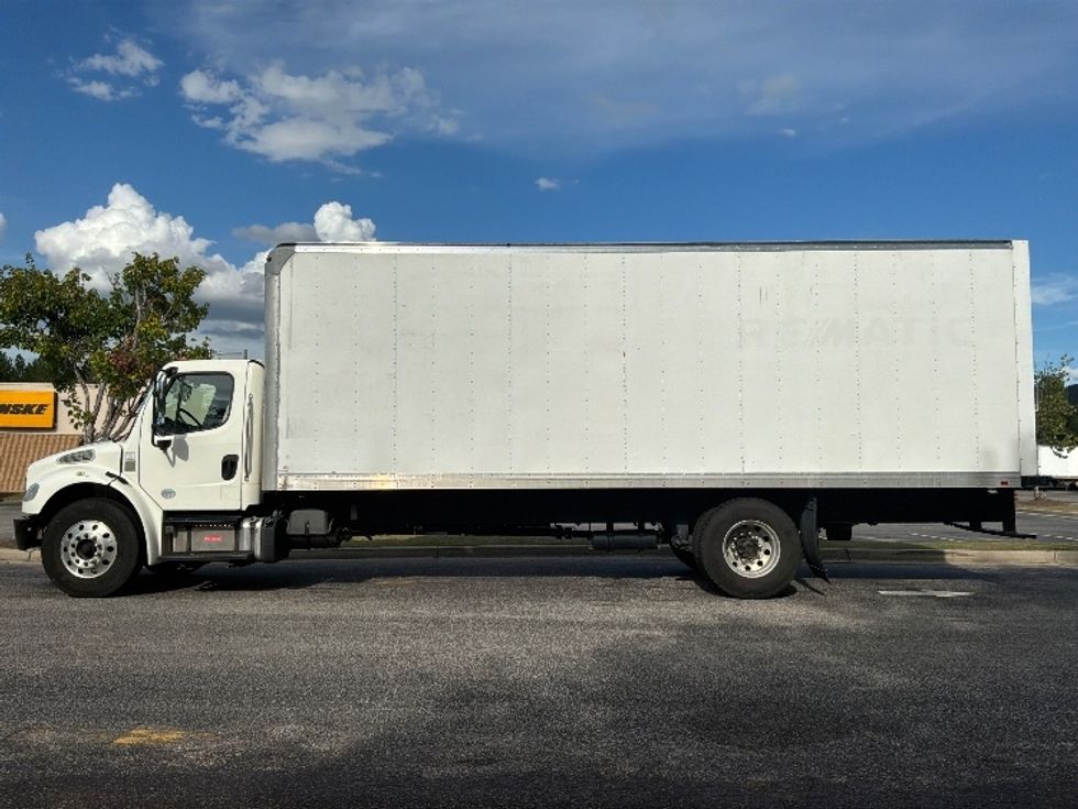 Medium Duty Box Truck-Light and Medium Duty Trucks-Freightliner-2019-M2-West Columbia-SC-240,048\n\t\tmiles-$ 38,750 - Image 4