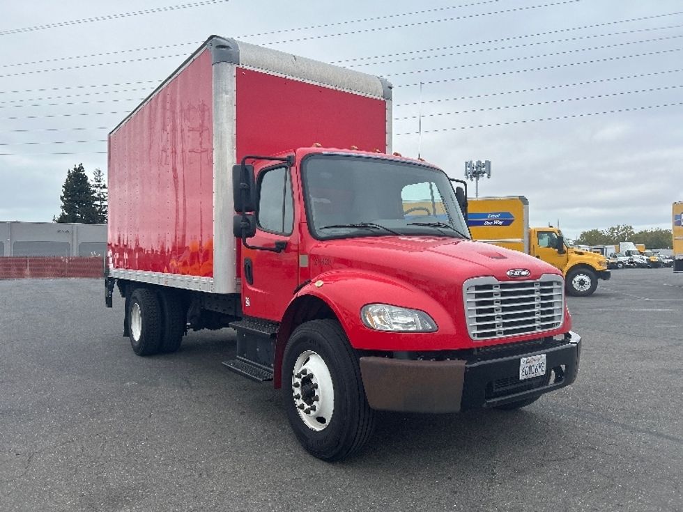 Medium Duty Box Truck-Light and Medium Duty Trucks-Freightliner-2019-M2-West Sacramento-CA-122,803\n\t\tmiles-$ 49,500 - Image 1