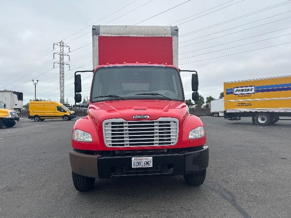 Medium Duty Box Truck-Light and Medium Duty Trucks-Freightliner-2019-M2-West Sacramento-CA-122,803\n\t\tmiles-$ 49,500 - Image 2