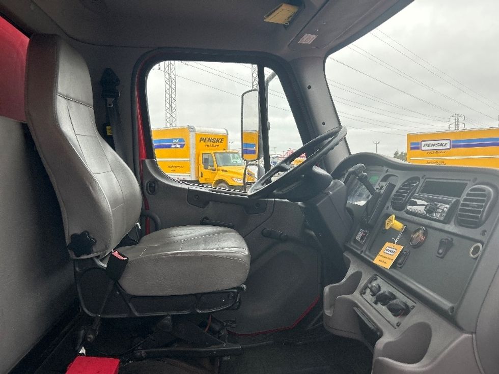 Medium Duty Box Truck-Light and Medium Duty Trucks-Freightliner-2019-M2-West Sacramento-CA-122,803\n\t\tmiles-$ 49,500 - Image 20
