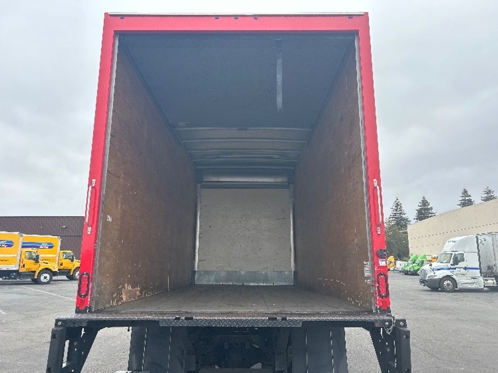 Medium Duty Box Truck-Light and Medium Duty Trucks-Freightliner-2019-M2-West Sacramento-CA-122,803\n\t\tmiles-$ 49,500 - Image 7