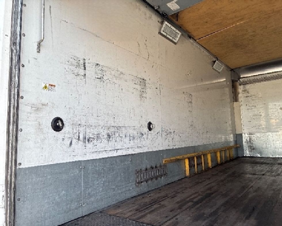 Medium Duty Box Truck-Light and Medium Duty Trucks-Freightliner-2019-M2-West Sacramento-CA-124,180\n\t\tmiles-$ 40,500 - Image 10