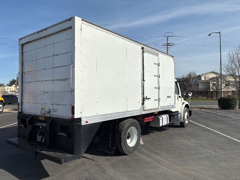 Medium Duty Box Truck-Light and Medium Duty Trucks-Freightliner-2019-M2-West Sacramento-CA-124,180\n\t\tmiles-$ 40,500 - Image 12