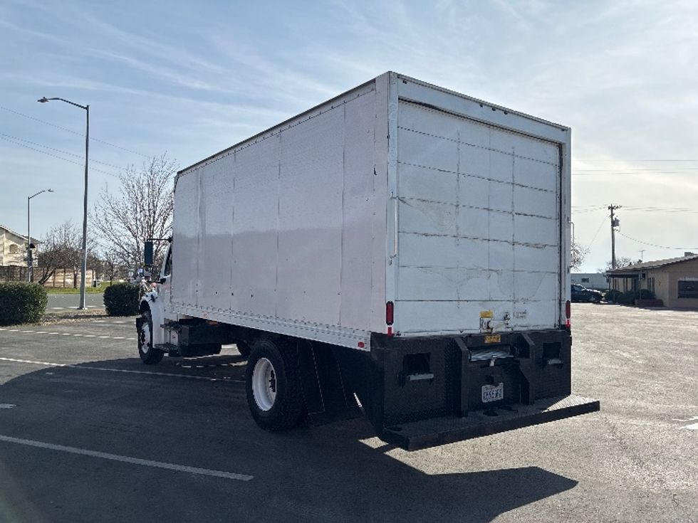 Medium Duty Box Truck-Light and Medium Duty Trucks-Freightliner-2019-M2-West Sacramento-CA-124,180\n\t\tmiles-$ 40,500 - Image 6