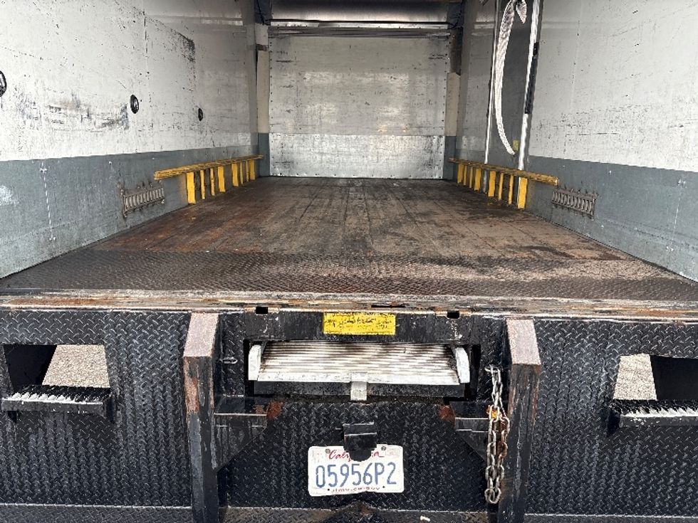 Medium Duty Box Truck-Light and Medium Duty Trucks-Freightliner-2019-M2-West Sacramento-CA-138,546\n\t\tmiles-$ 39,500 - Image 10