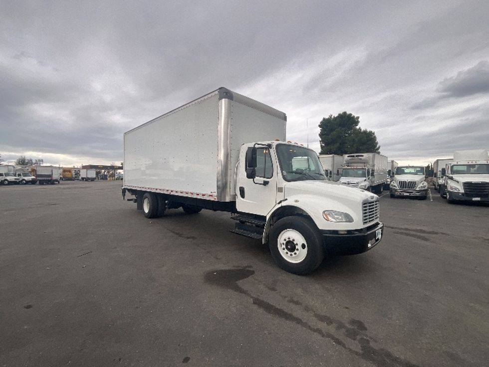Medium Duty Box Truck-Light and Medium Duty Trucks-Freightliner-2019-M2-West Sacramento-CA-143,096\n\t\tmiles-$ 57,250 - Image 1