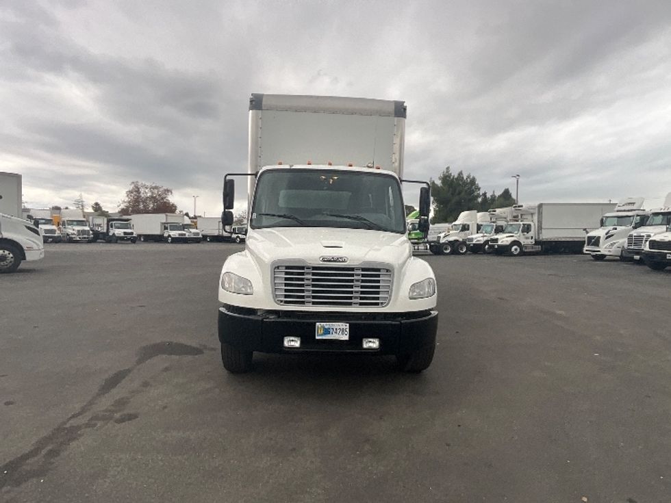 Medium Duty Box Truck-Light and Medium Duty Trucks-Freightliner-2019-M2-West Sacramento-CA-143,096\n\t\tmiles-$ 57,250 - Image 2