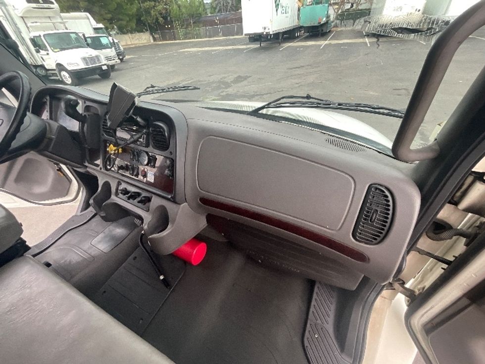 Medium Duty Box Truck-Light and Medium Duty Trucks-Freightliner-2019-M2-West Sacramento-CA-143,096\n\t\tmiles-$ 57,250 - Image 21